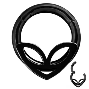 Schwarzes Alien Head Clicker Nasenpiercing Vorderansicht – polierter chirurgischer Edelstahl mit matter schwarzer Beschichtung und abnehmbarem Hinged-Segment-Verschluss für gotische Eleganz