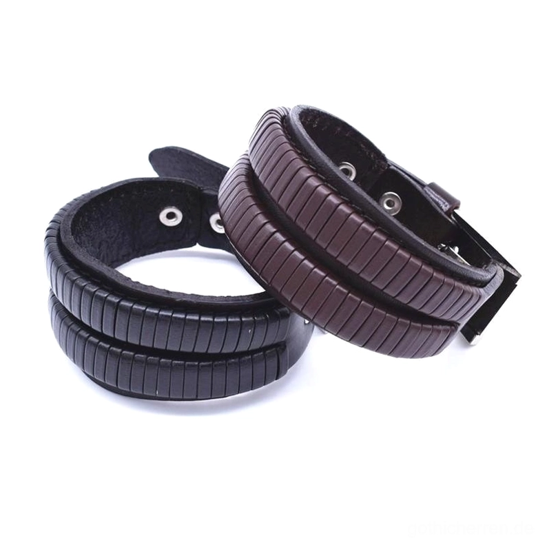 Doppelbreites Leder Armband Herren Schwarz und Braun mit gerippter botanischer Prägung, verstellbare Metallöcher, Flachaufnahme Vorderseite
