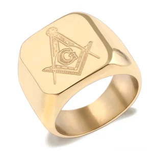 Vergoldeter Freimaurer-Siegelring mit graviertem Zirkel und Winkel, polierter Edelstahl-Herrenschmuck in gotischer Designphilosophie