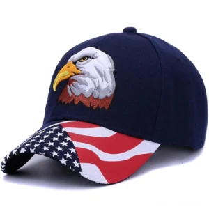 Navy blaue Gothic Adler Baseball Kappe Detailansicht vorne, hochwertige Adler-Stickerei, patriotisches Flag-Muster auf Schirm, Gothic Alternative Streetwear