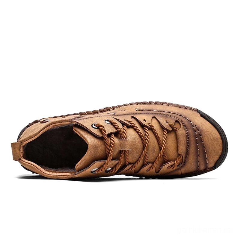 Draufsicht Flachlage Gothic Ankleboot mit warmem Plüsch-Fellutter innen, kompletter Schnürverschluss, Raver-Fashion Winterschuh mit Pelz-Innenfutter