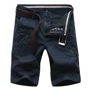 Gothic Cargo Shorts Navy Blau Herren Flat Lay Vorderansicht mit Reißverschluss-Taschen Leder-Gürtel und metallischen Verschlüssen Details
