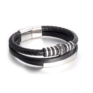 Gothic Leder Armband Herren mit schwarzem mehrschichtigem Leder und Edelstahl Magnetverschluss Frontansicht elegante Vorderseite
