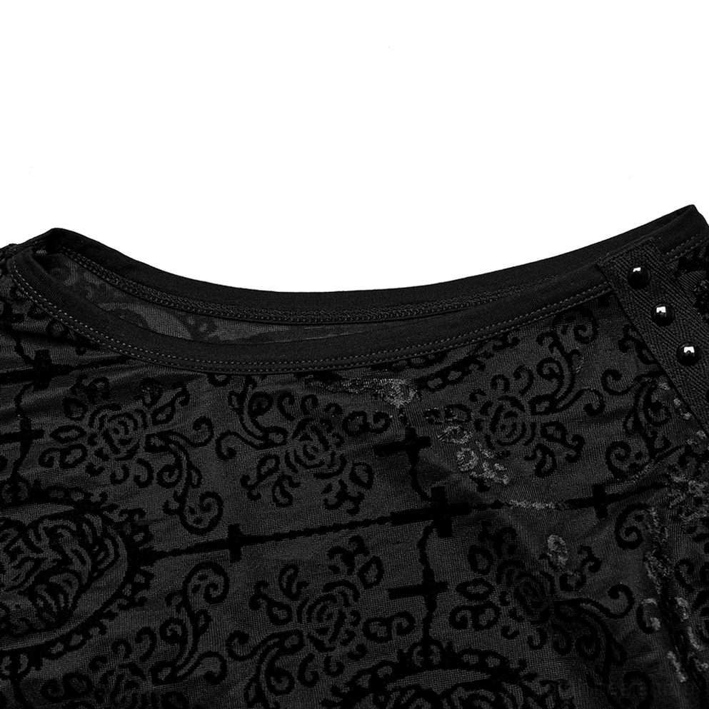 Nahaufnahme des Halsausschnitts des Gothic Mesh Tanks mit gestepptem Saum und vintage geflock Muster auf schwarzem durchsichtigem Material