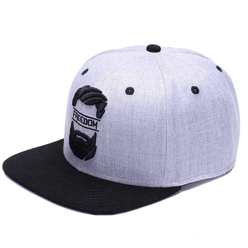 Gestickte Gothic Snapback Kappe mit schwarzem Bart-Motiv und FREEDOM-Text, Frontalansicht mit graumeliertem Obermaterial und mattschwarzem Schirm, 3D-Stickerei Detail