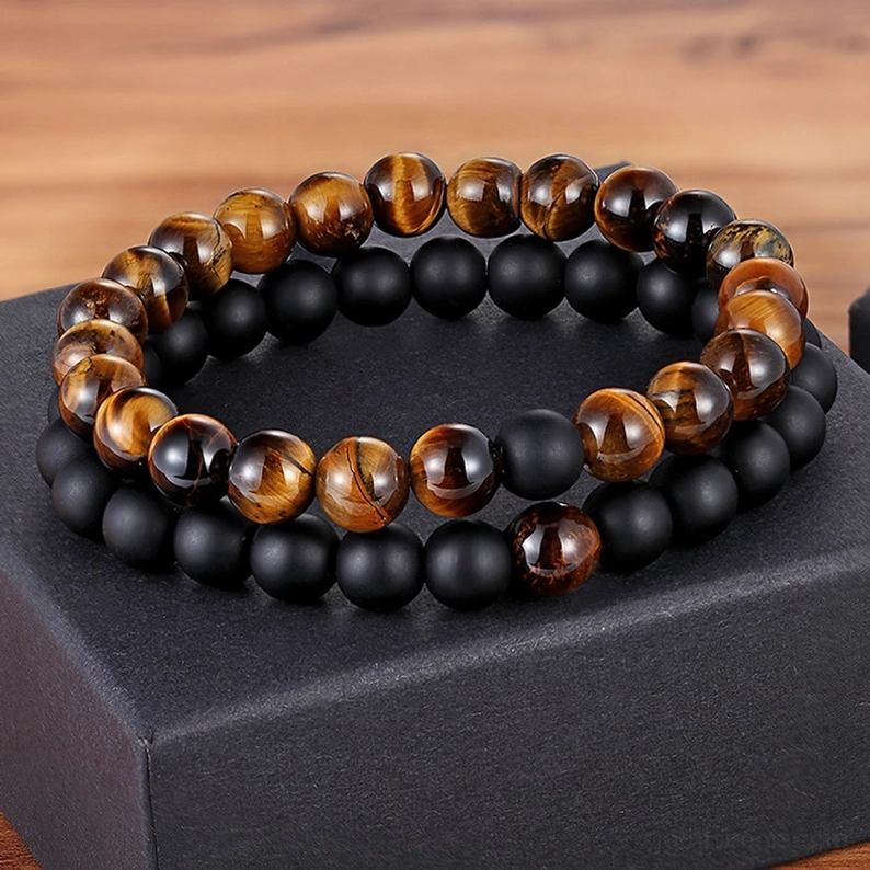 Tiger Eye und matter schwarzer Stein Gothic-Armbänder auf Luxus-Geschenkbox - Pärchen-Set