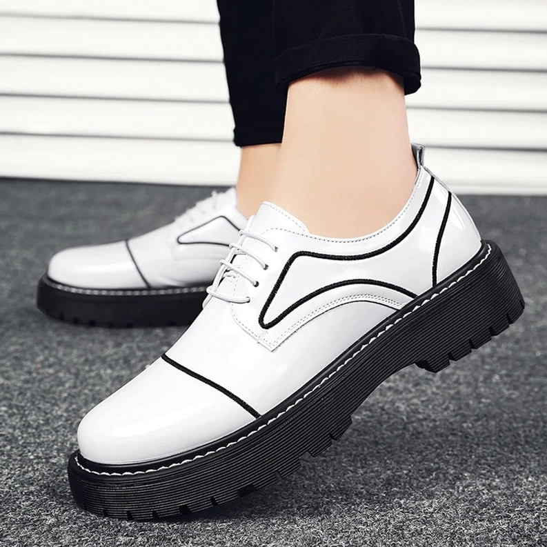 Dunkle grüne glänzende Oxford Plateauschuhe für Herren minimalistisches ästhetisches Gothic-Style Fußbekleidung