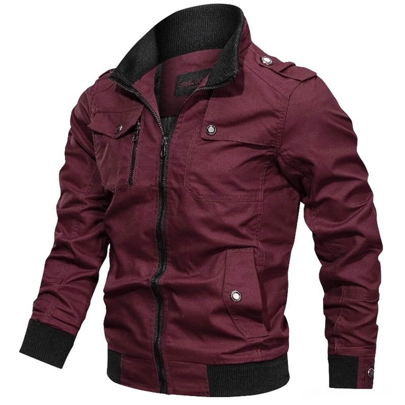 Herren Military-Bomberjacke burgundy karmesin Frontwinkel – dunkle romantische Farbvariante mit Schulterpattung und multifunktionalen Taschen