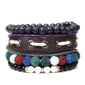 Mystisches Multi-Strang Gothic Armband Set mit natürlichen Steinperlen, vintage Leder und handgeflochtenen Kordeln in gemischten dunklen Tönen – hochwertiges handgefertigtes Perlenarmband für alternative Mode und gotische Subkultur