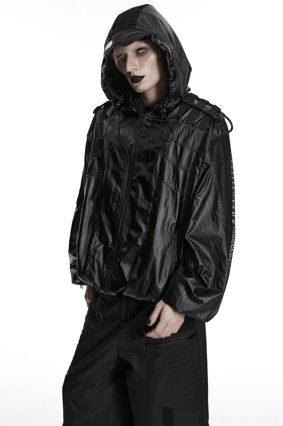 Detailansicht Kordelzug und verstellbarer Saum schwarze Cyberpunk-Tactical-Jacke mit Anpassungsfunktion und strukturiertem Finish
