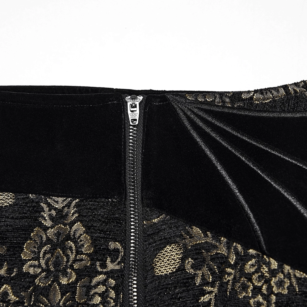 Seitliche flache Ansicht schwarzer Gold Jacquard gothischer Samtjacke Hose zeigt schlanken geraden Schnitt und allover Damast-Webmuster von der Seite