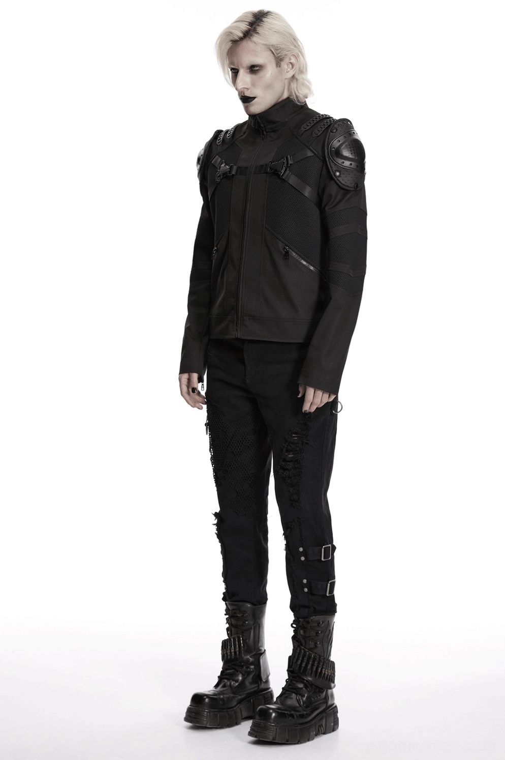 Schwarze Gothic Tactical Jacke – Premium Studio-Aufnahme hebt taktisches Design und strukturierte Silhouette hervor – Professionelle Produktfotografie