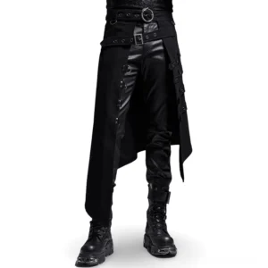 Schwarzer asymmetrischer Gothic Herrenrock mit Ouroboros-Schlangenschnalle in Frontansicht auf männlichem Model, zeigt mehrlagige Riemen und asymmetrischen Saum mit Industrial-Hardware