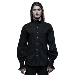 Schwarzes viktorianisches Gothic Hemd mit gerüschtem Stehkragen und Spitzenkragen - Vorderansicht am Modell