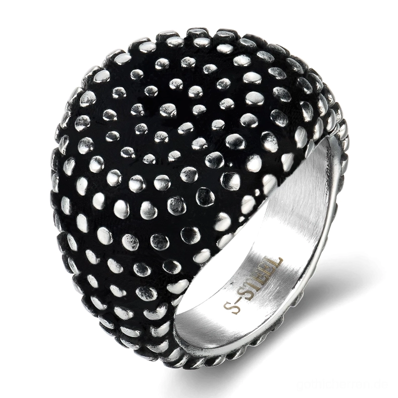 Vintage Punktierter Edelstahl Gothic Statement Ring mit altsilbern-schwarzem Finish und erhobener Punkt-Relief-Textur aus Top- und Seitenperspektive mit vollem Banddesign