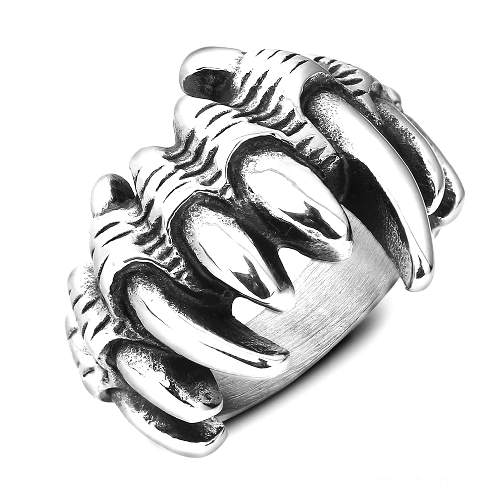 Wolfsklau Gothic Ring aus Edelstahl – 45-Grad-Schrägansicht mit scharfem Fang-Design, strukturierter Oberfläche und silbernem Glanz